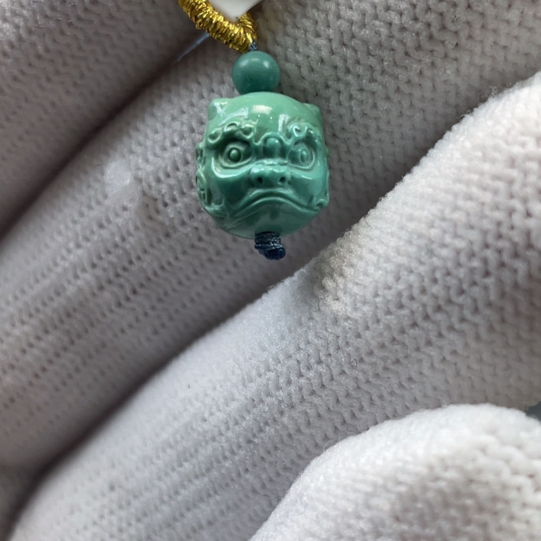 绿松石未镶嵌挂件