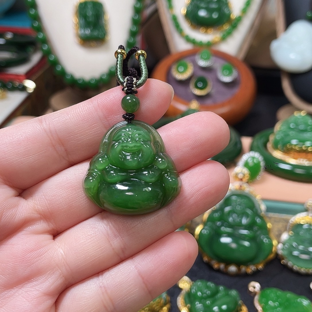 和田玉（碧玉）未镶嵌颈饰阳绿佛公30