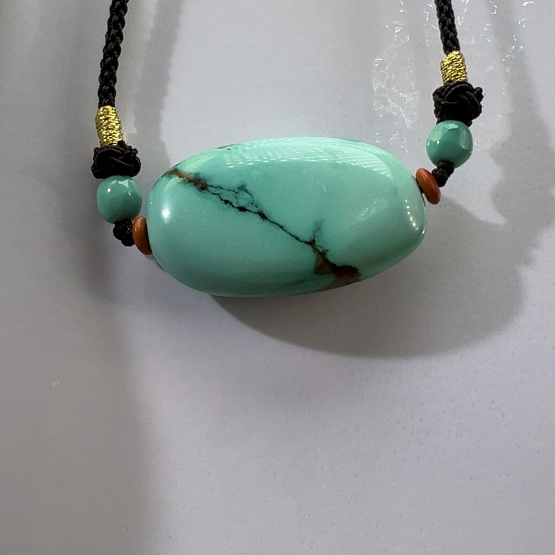 绿松石未镶嵌挂件