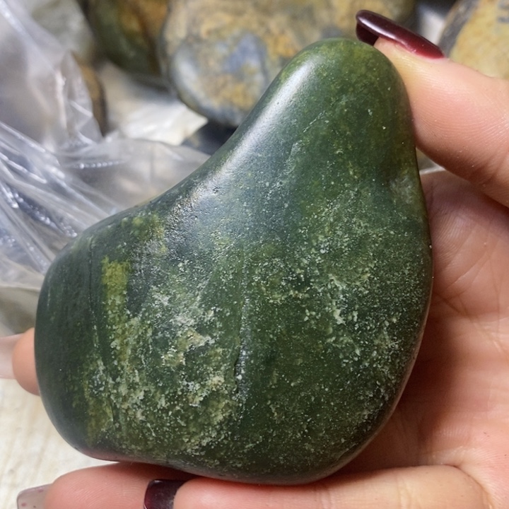 透闪石质玉珠宝半成品未镶嵌