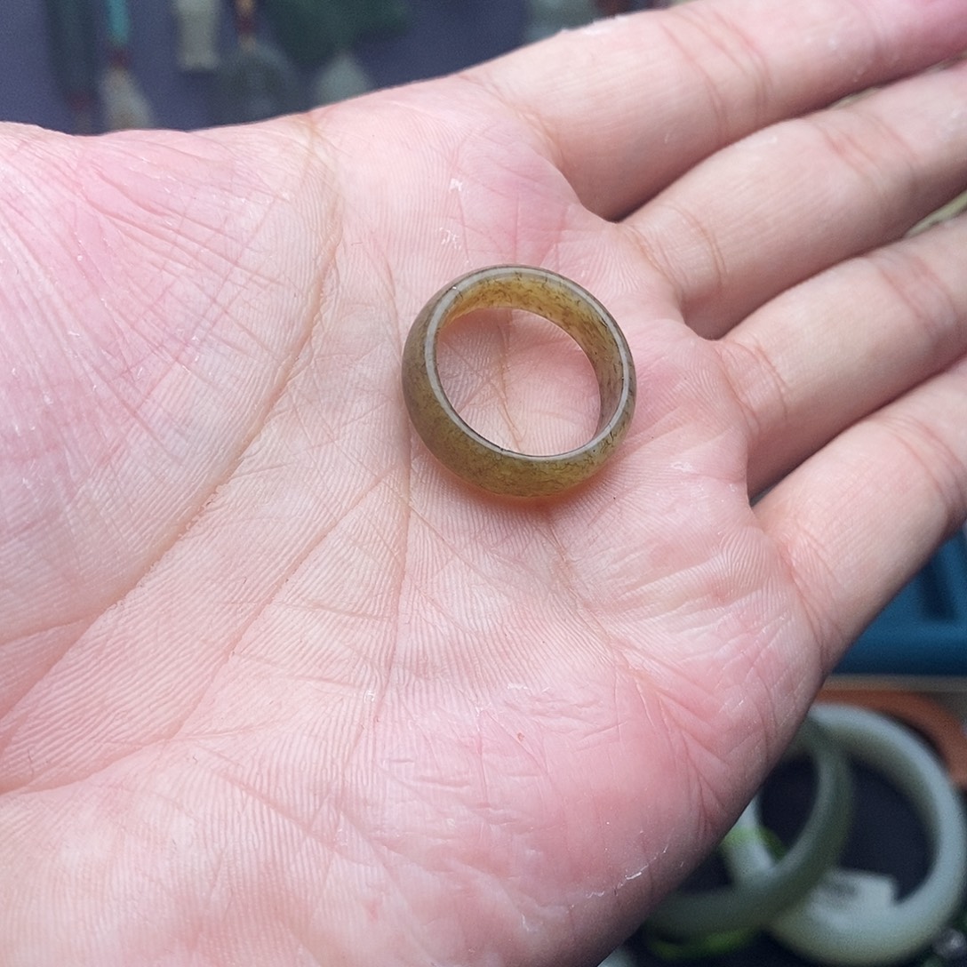 和田玉未镶嵌颈饰圈口19