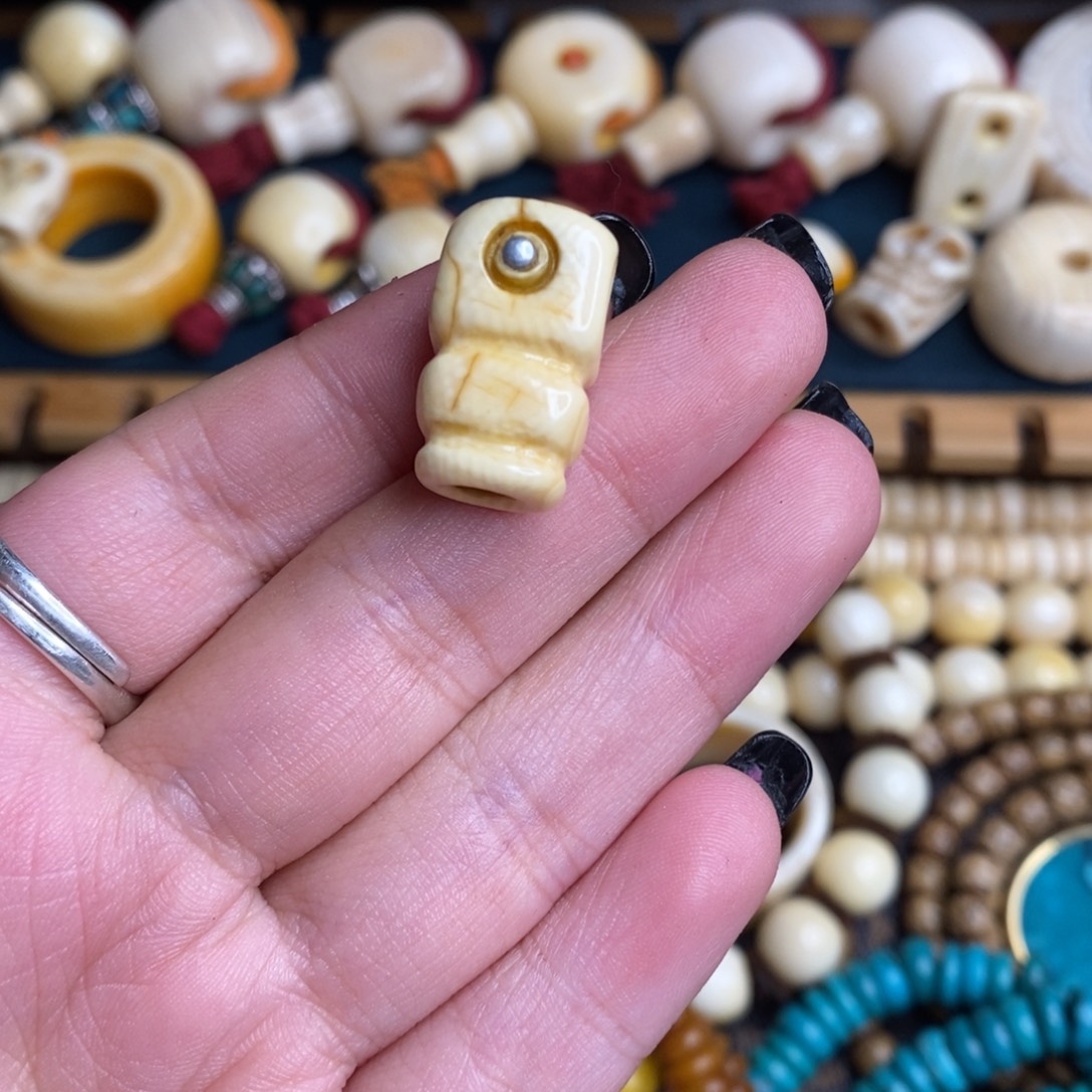 任***行铜藏传文玩高白三通