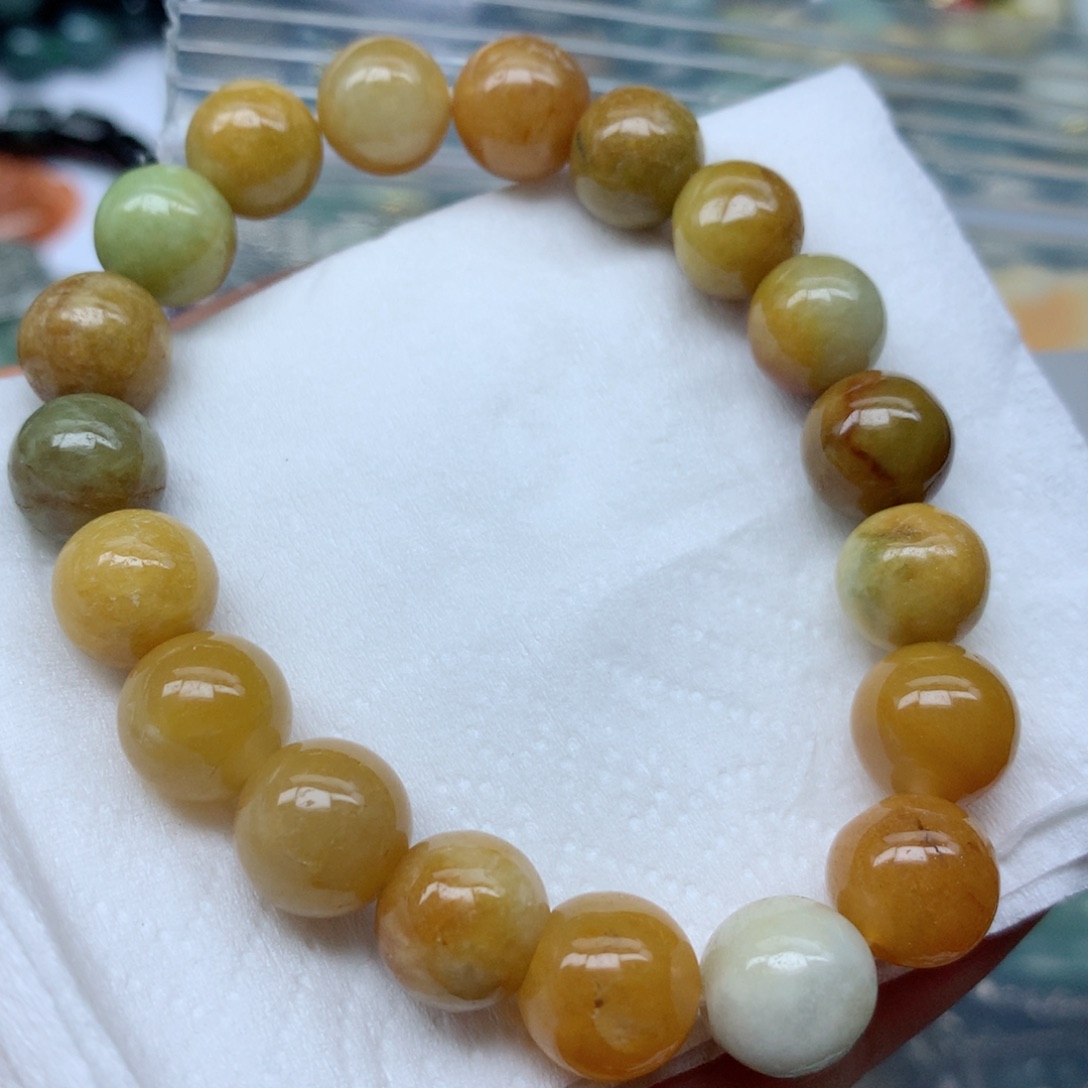 翡翠颈饰未镶嵌手串