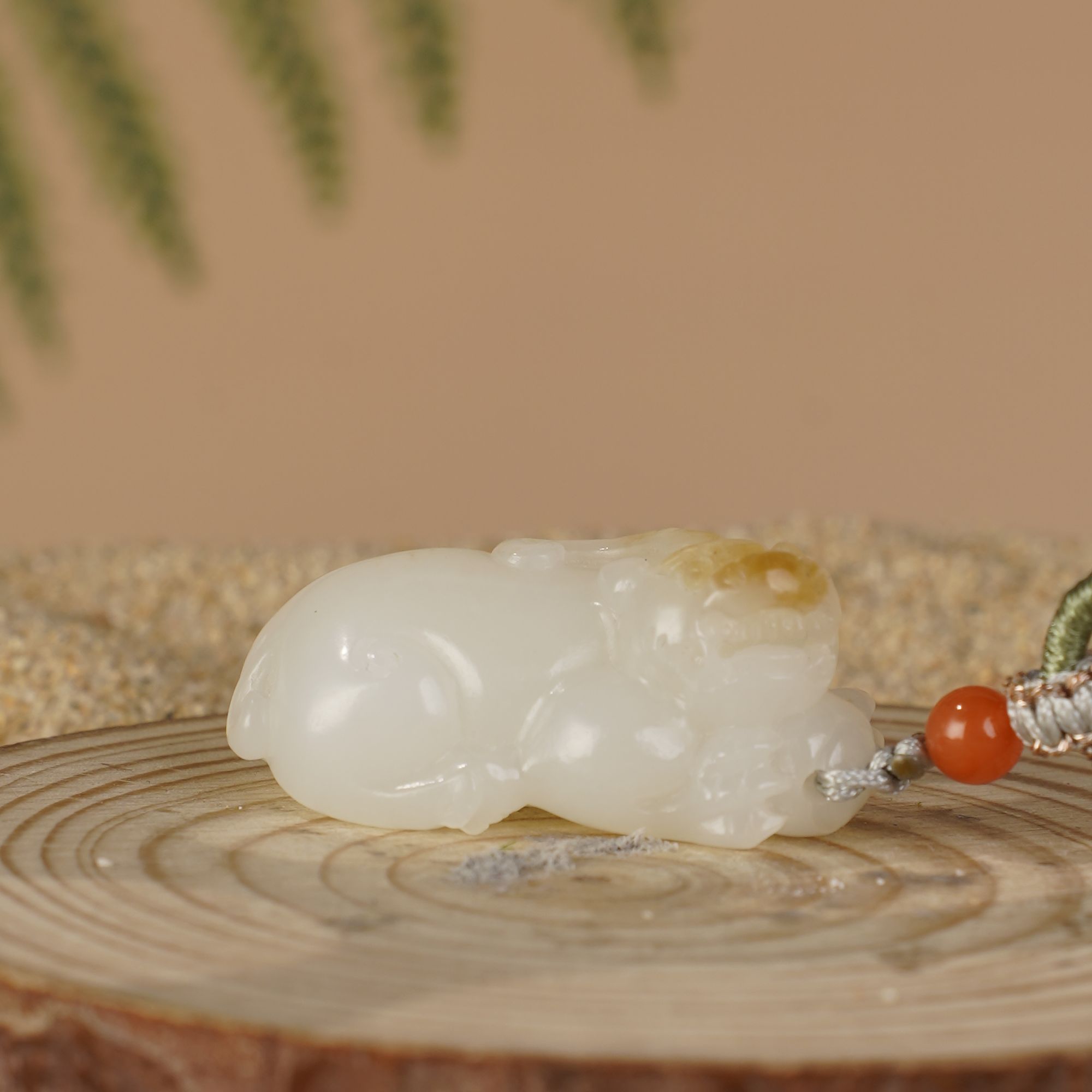 ZB4634二十世纪和田玉招财纳福糖白貔貅吊坠