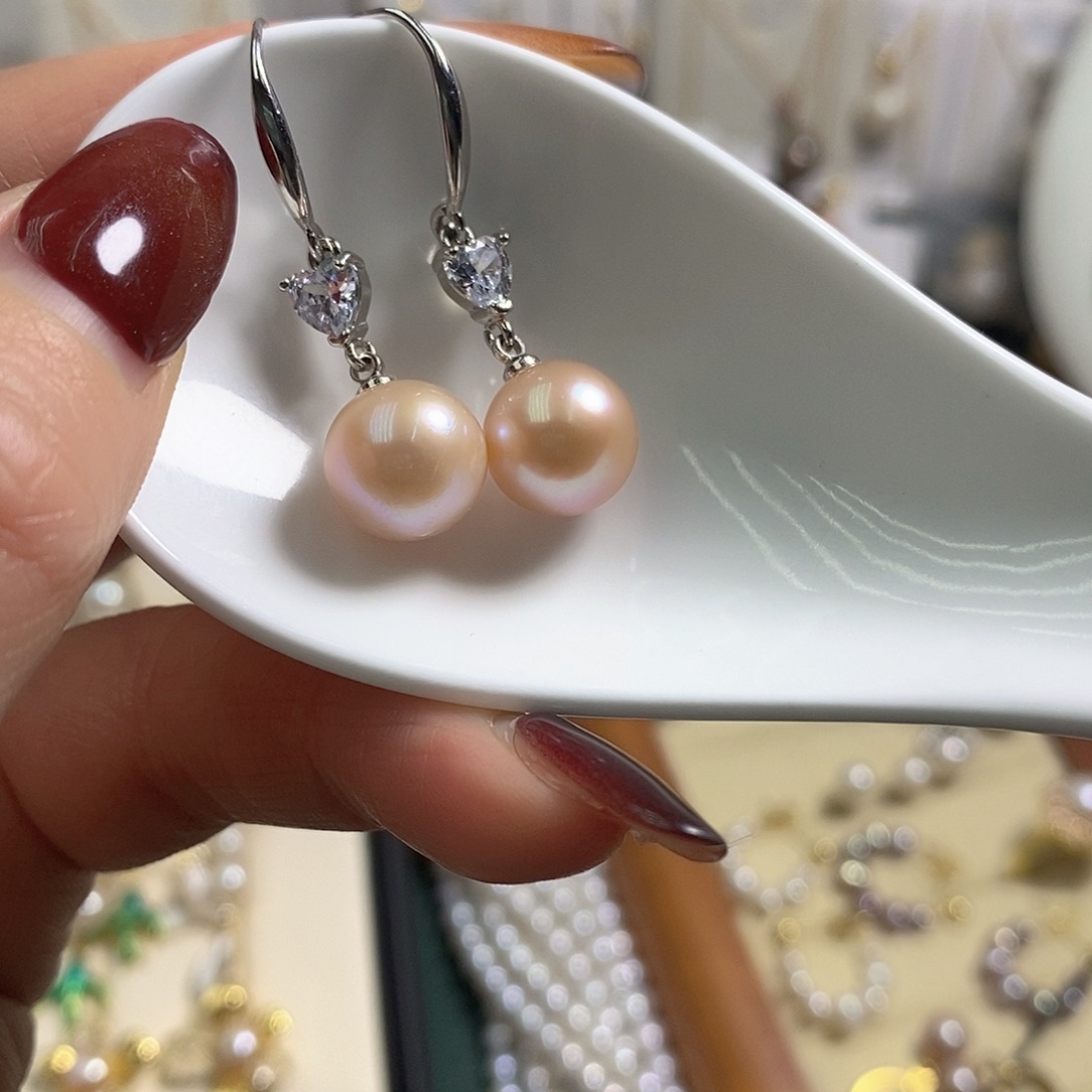 颈饰未镶嵌淡水珍珠