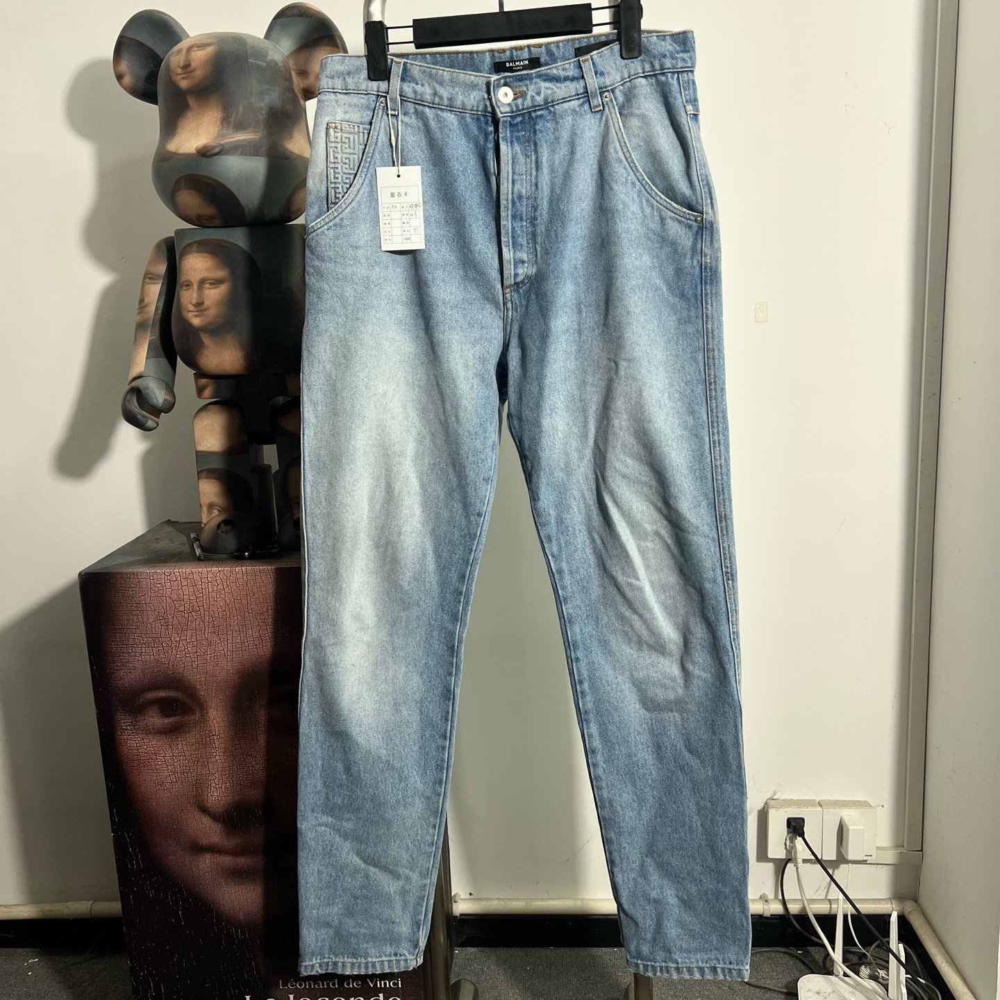 99新 BALMAIN/巴尔曼 浮雕牛仔裤 AA1802尺码：30 裤长111 腰围43