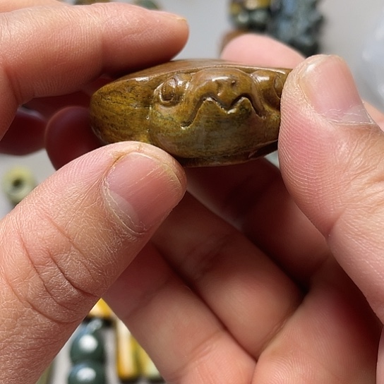 小***字岫岩河磨玉（透闪石质玉）未镶嵌挂件