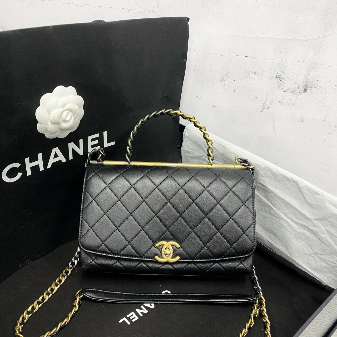 99新 Chanel/香奈儿 香奈儿黑色菱格手提包29开