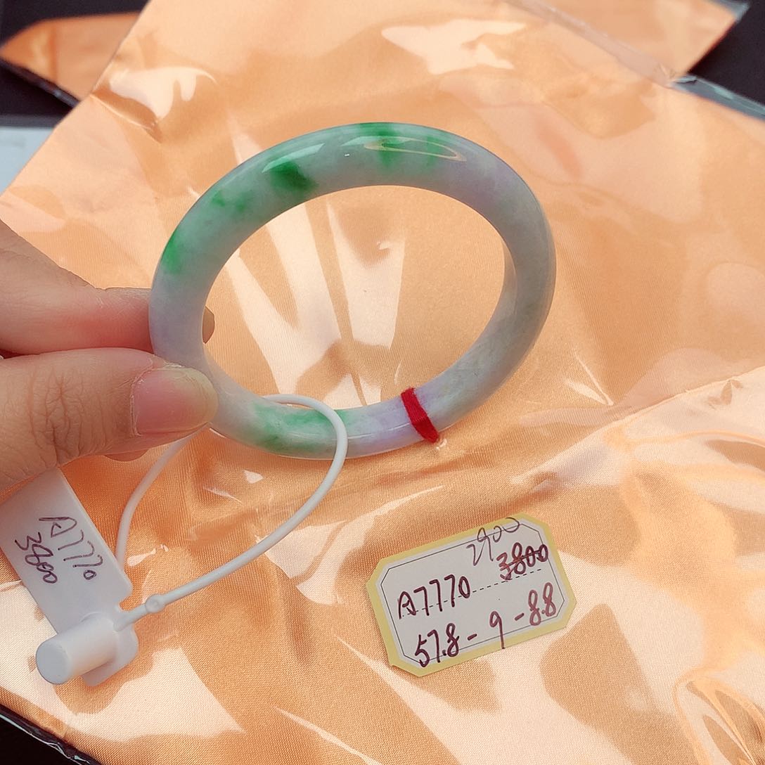 翡翠手镯未镶嵌天然缅甸翡翠A货