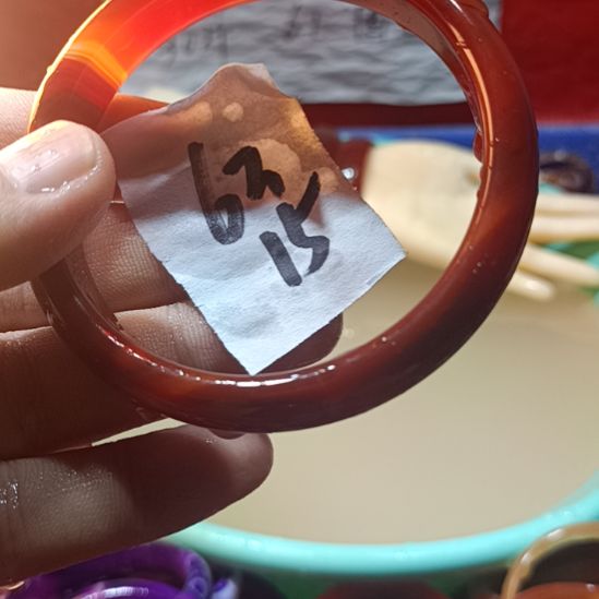 玛瑙/玉髓手镯未镶嵌