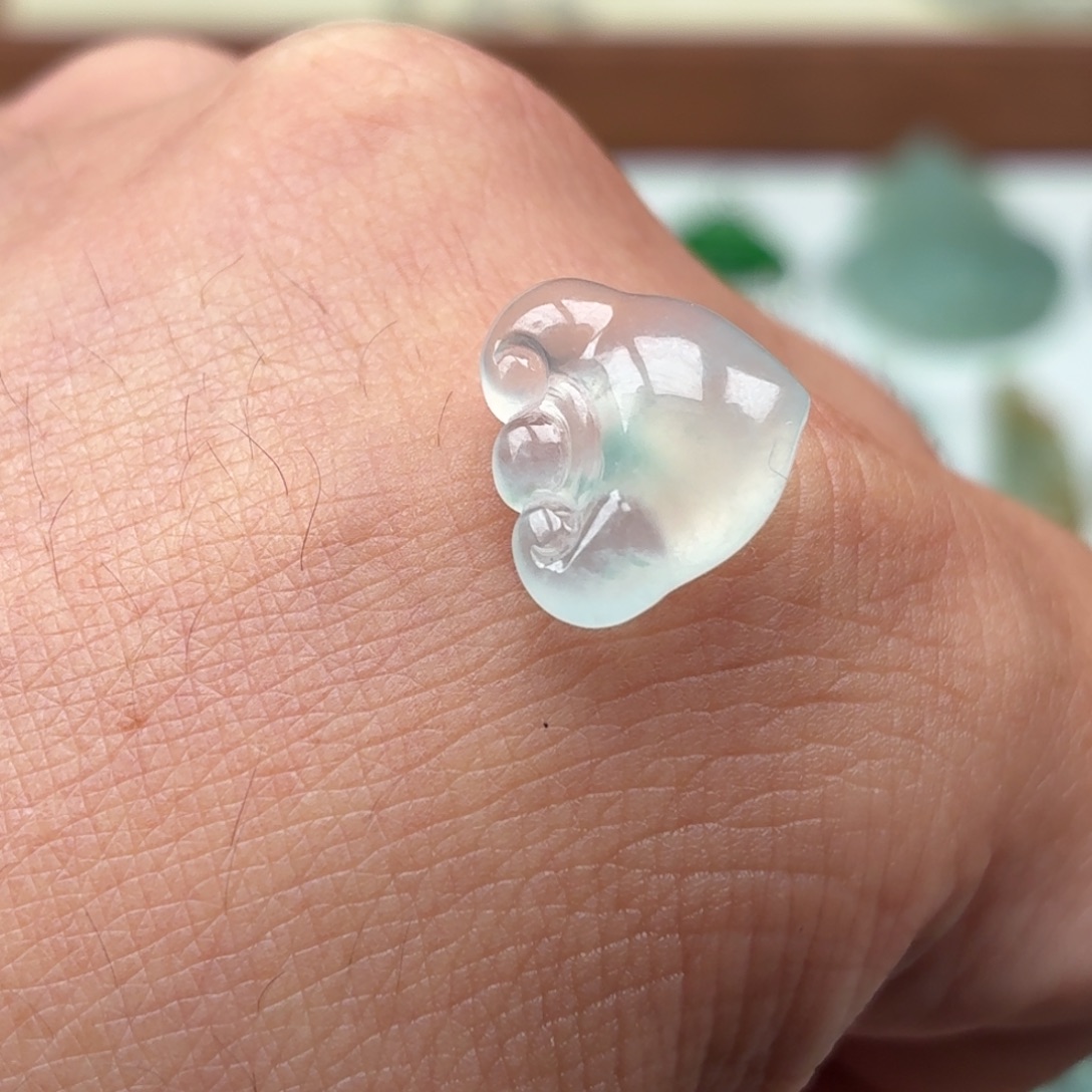 定制翡翠未镶嵌如意头