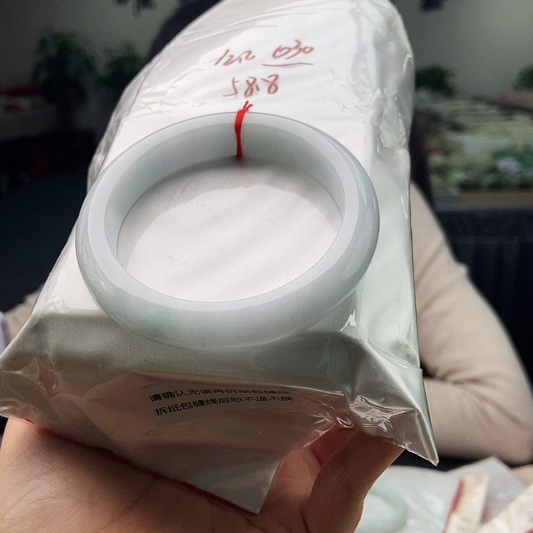 翡翠未镶嵌手镯拍一发一