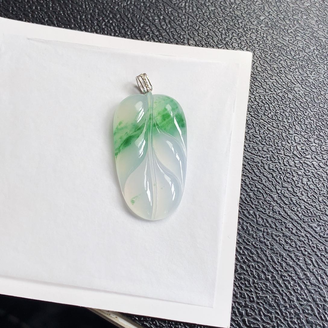 吊坠(不含链)未镶嵌翡翠叶子