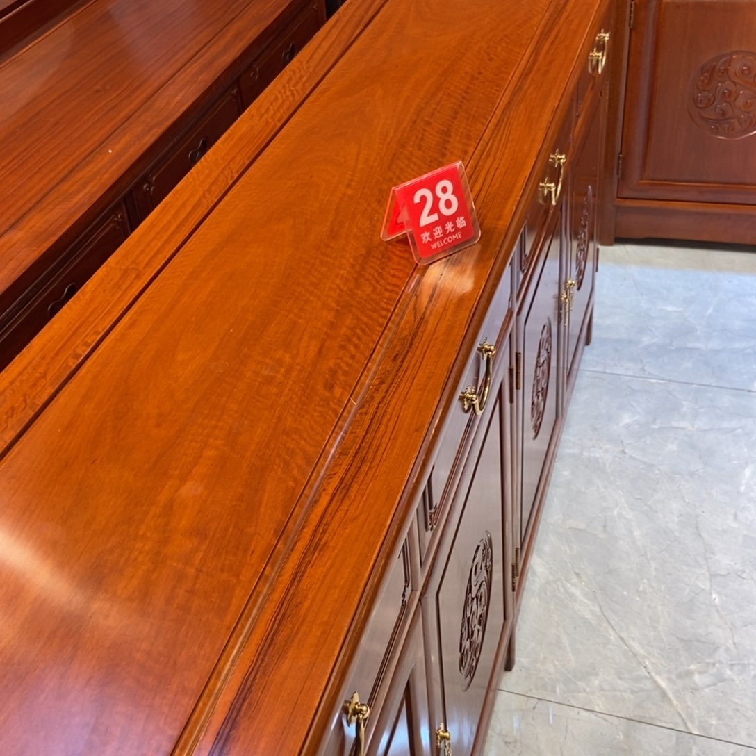 谭***哥花梨木类柜类家具四门雕花28