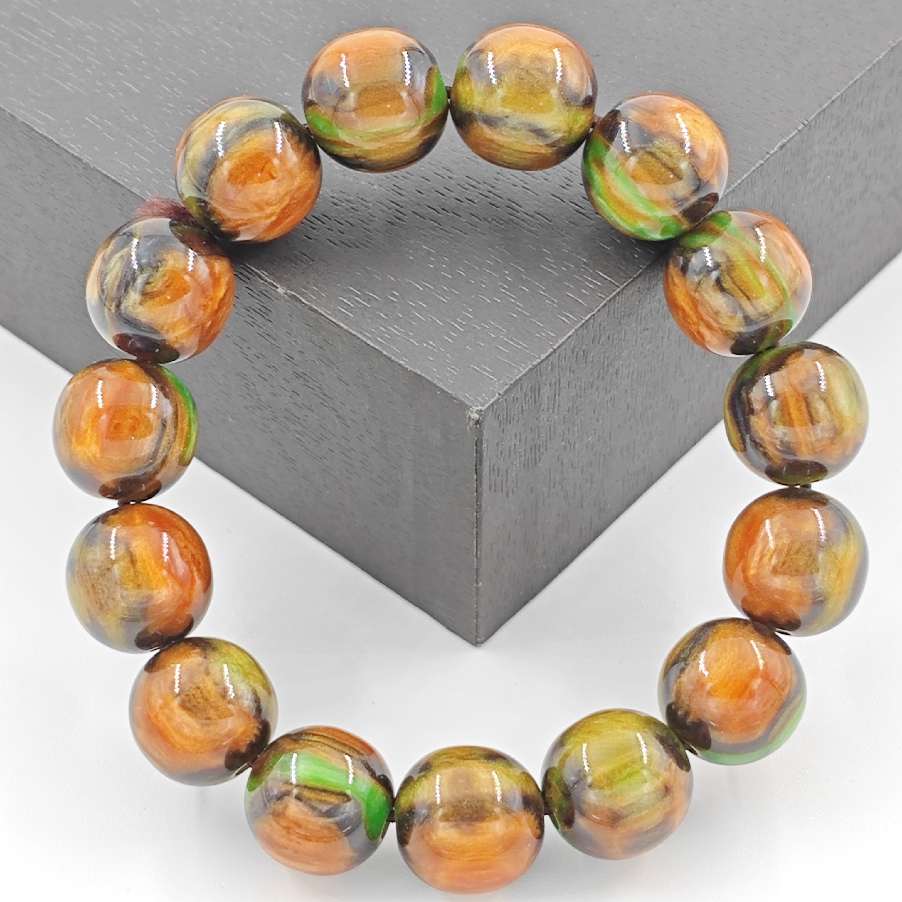 G132经典简约潮流复古树脂咖绿色手串手链