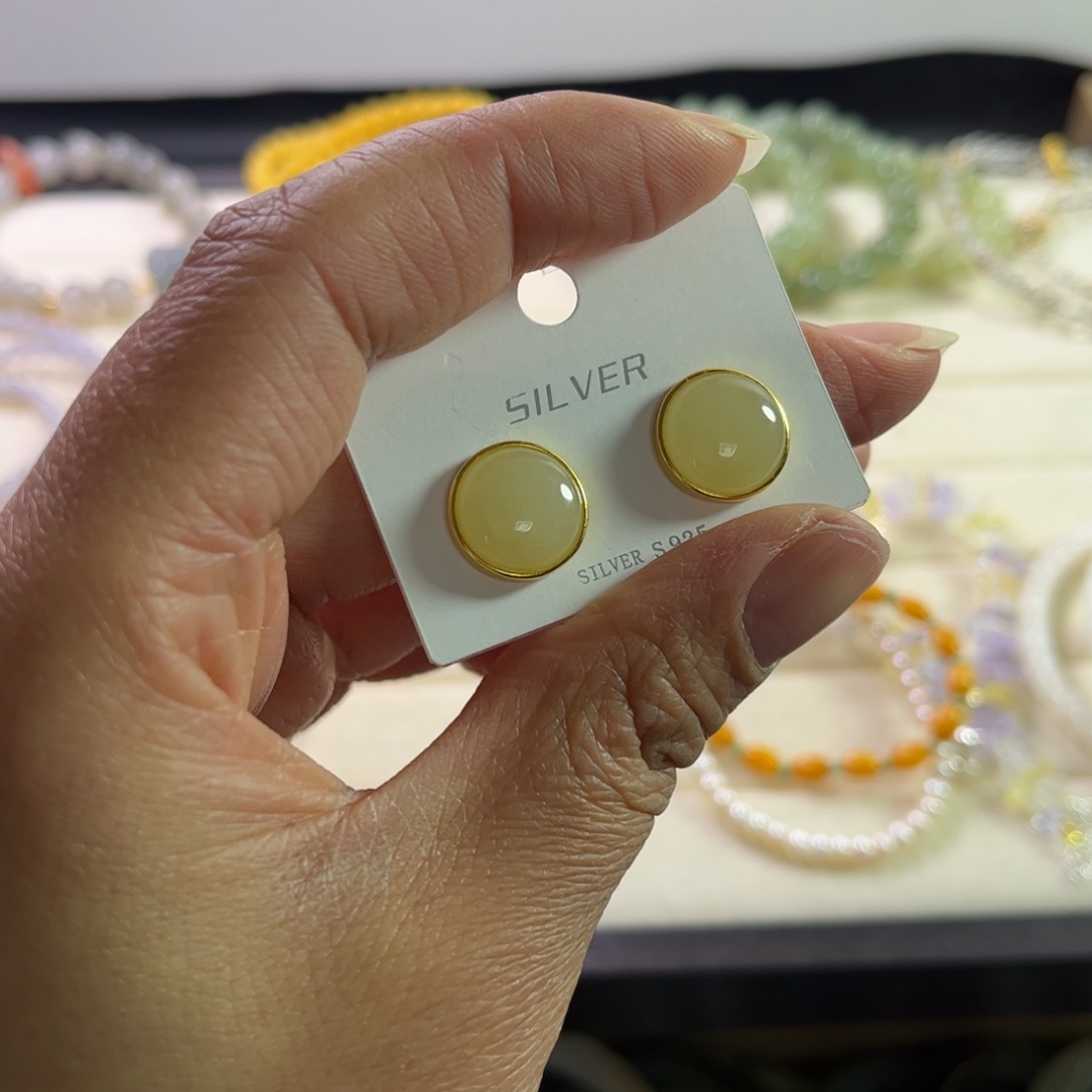 和田玉银S925镀金镶嵌耳钉薄*