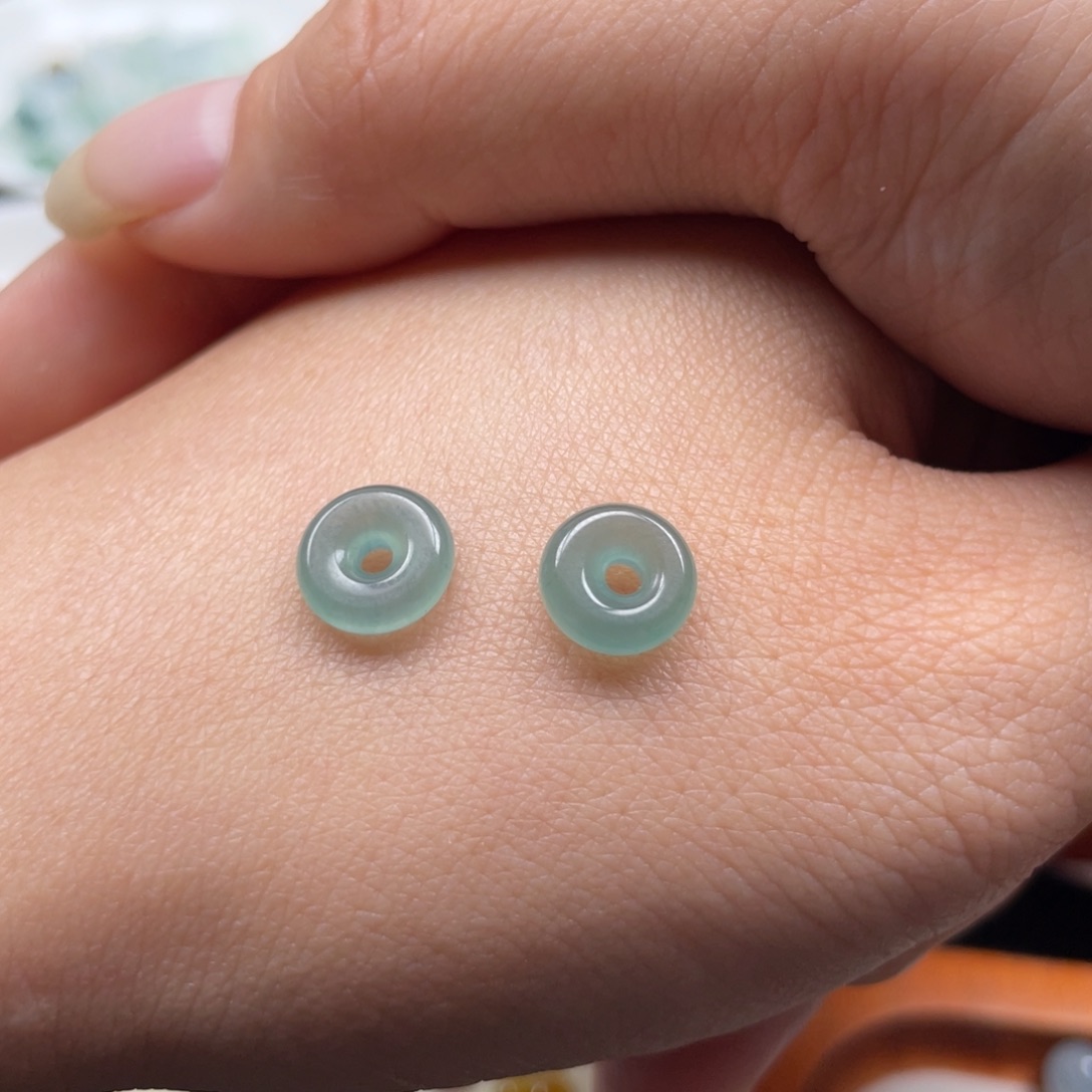 翡翠未镶嵌颈饰圈圈卡9