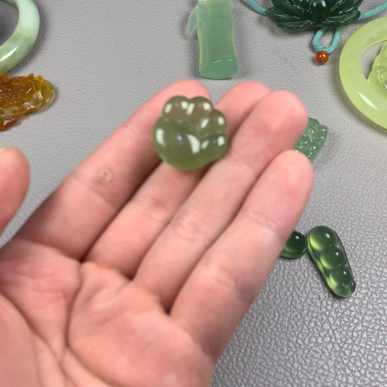 【闪购商品】蛇纹石玉未镶嵌岫玉
