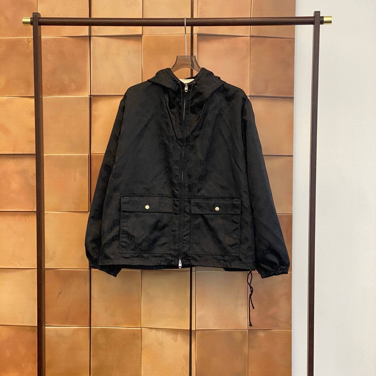 99新 GUCCI/古驰 黑色暗纹老花满印连帽冲锋衣/48码/99新/30671