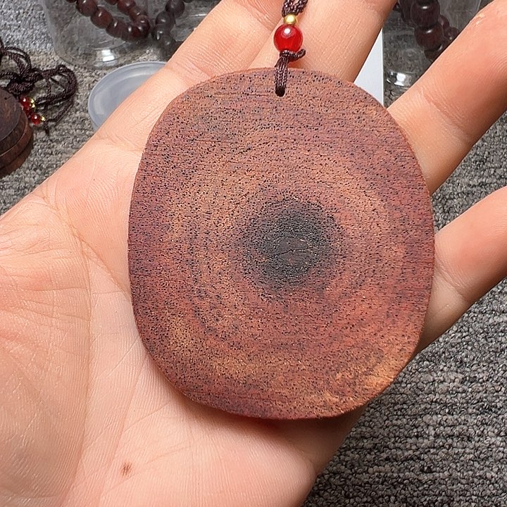 藤类降真香随形7.0左右绿油牛肉干精品高货发其一