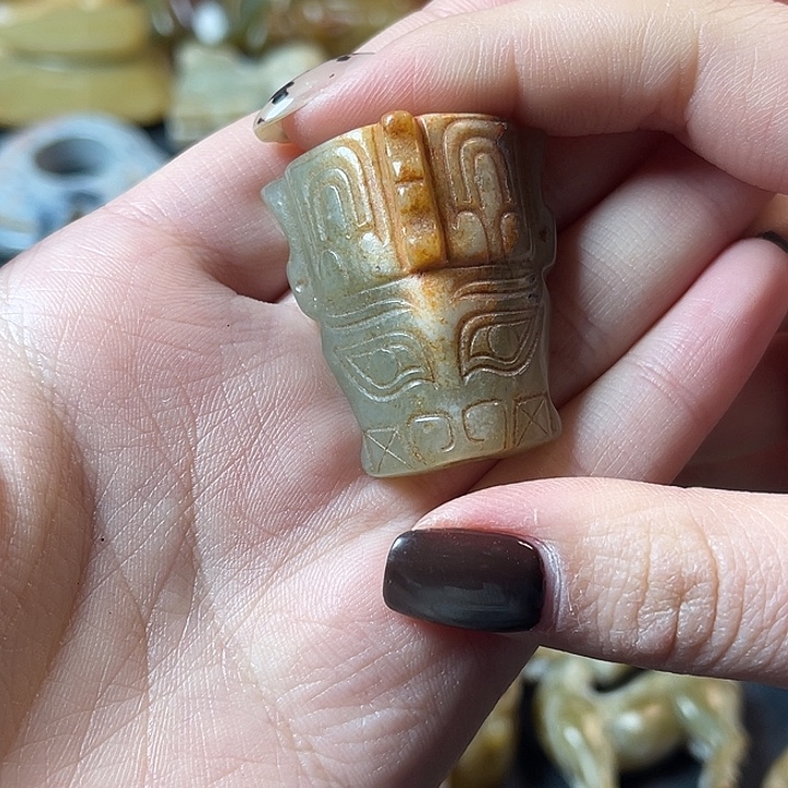 和田玉（糖玉）未镶嵌挂件