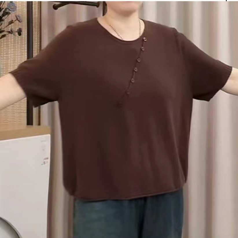 2524款时尚小扣半袖