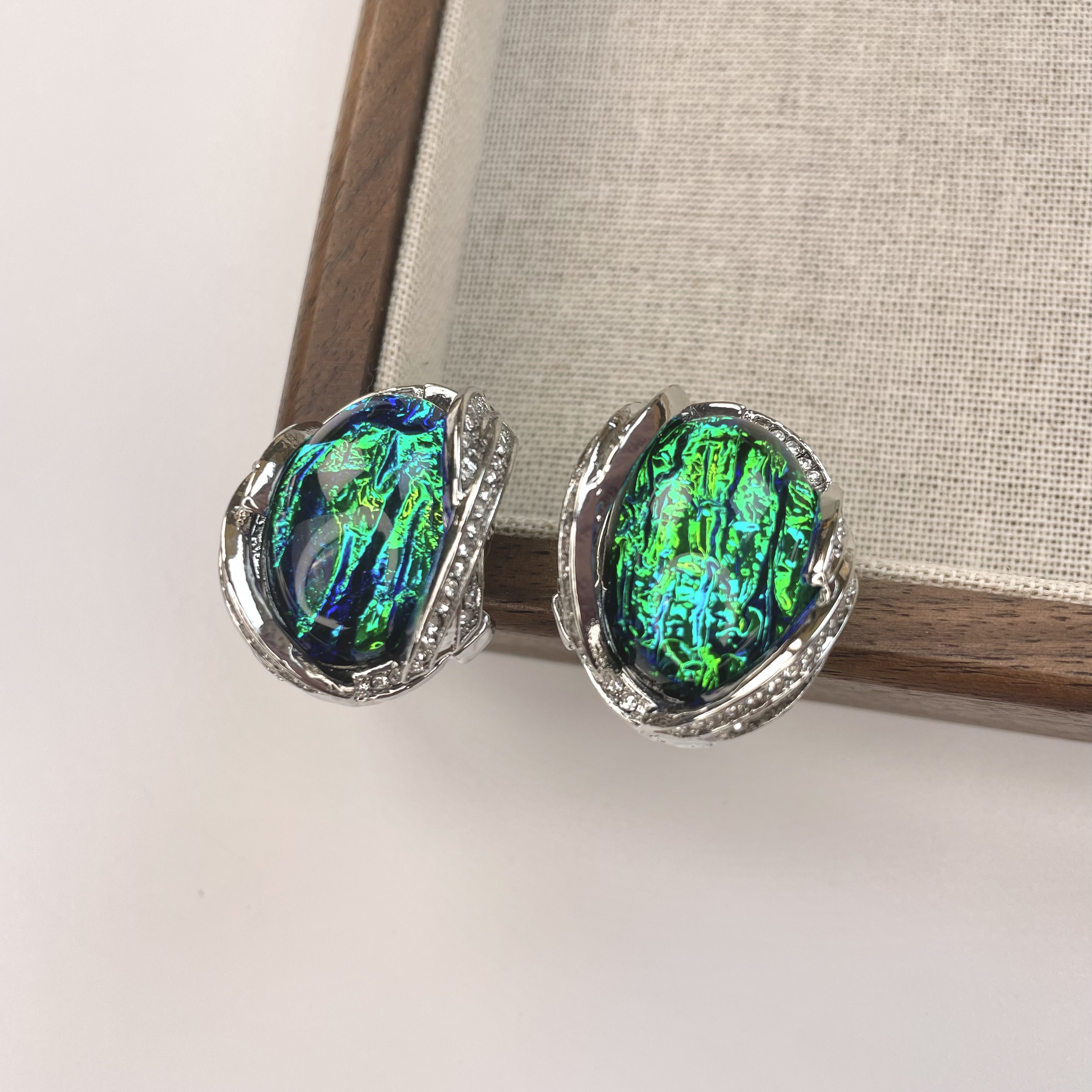 铜合金耳饰 买三送一1040 气质时尚绿色复古小众彩色耳钉耳扣