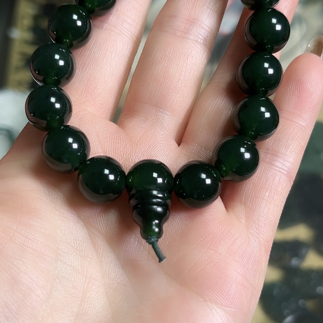 蛇纹石玉手串未镶嵌陳*生