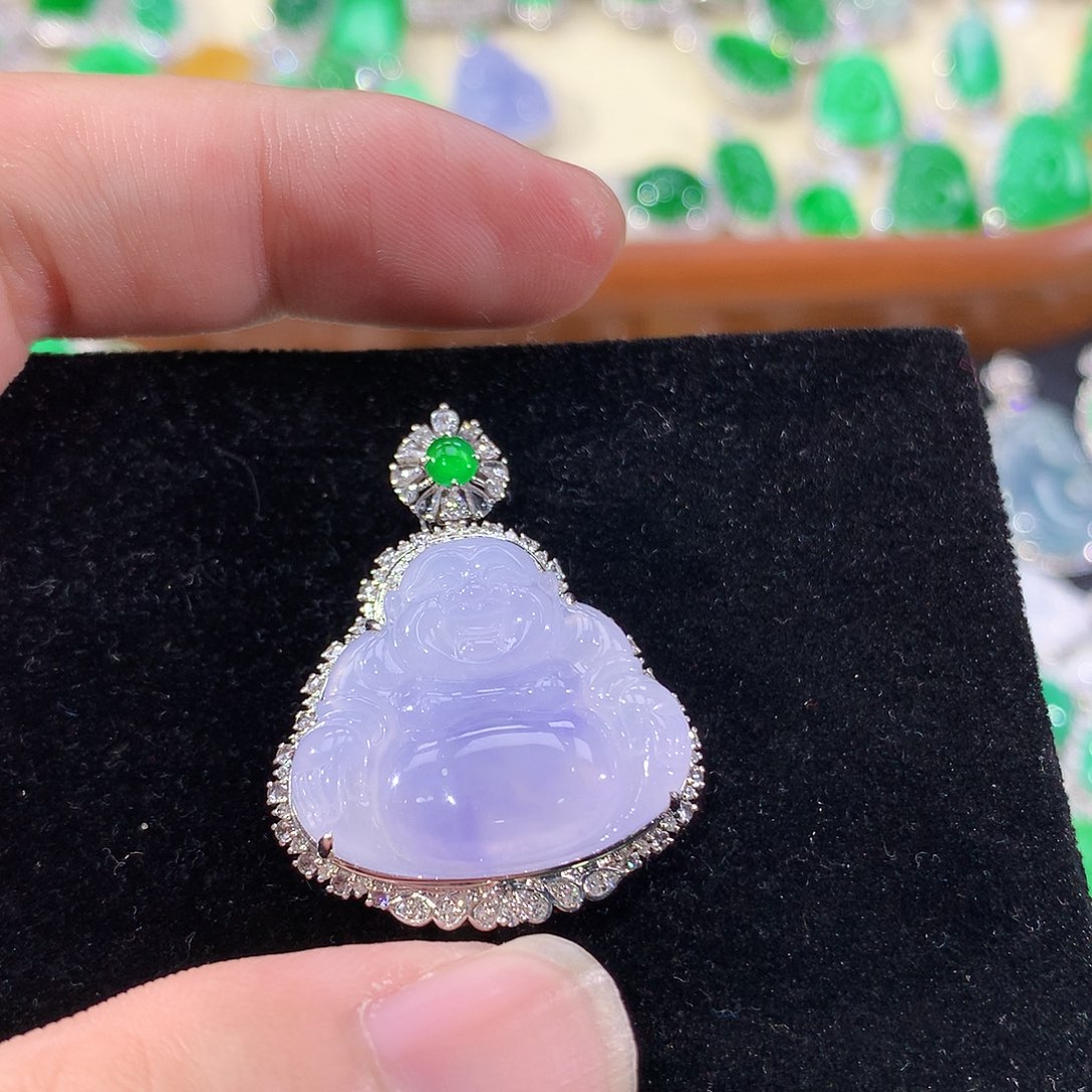 翡翠18K金镶嵌颈饰