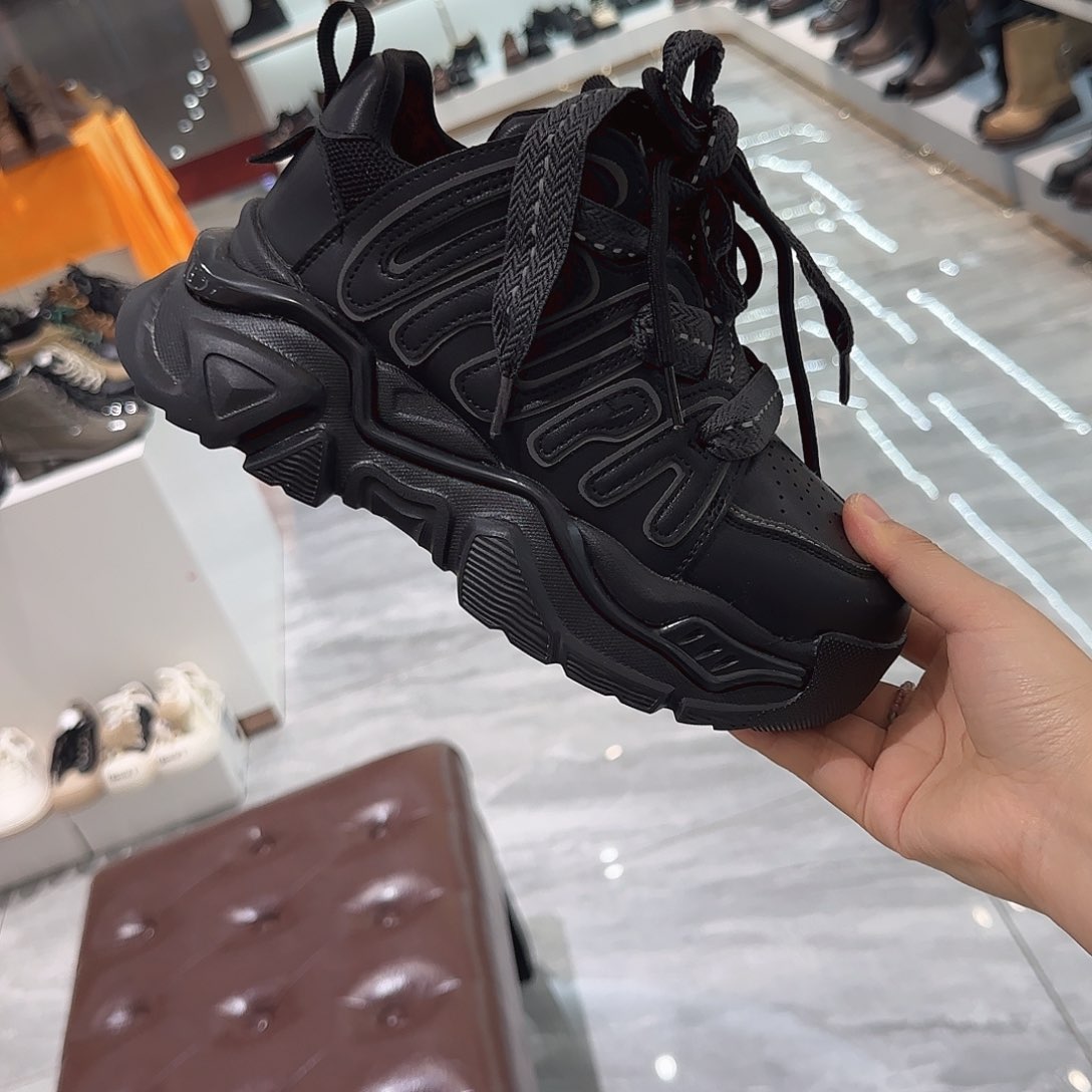 313727黑色37老爹鞋