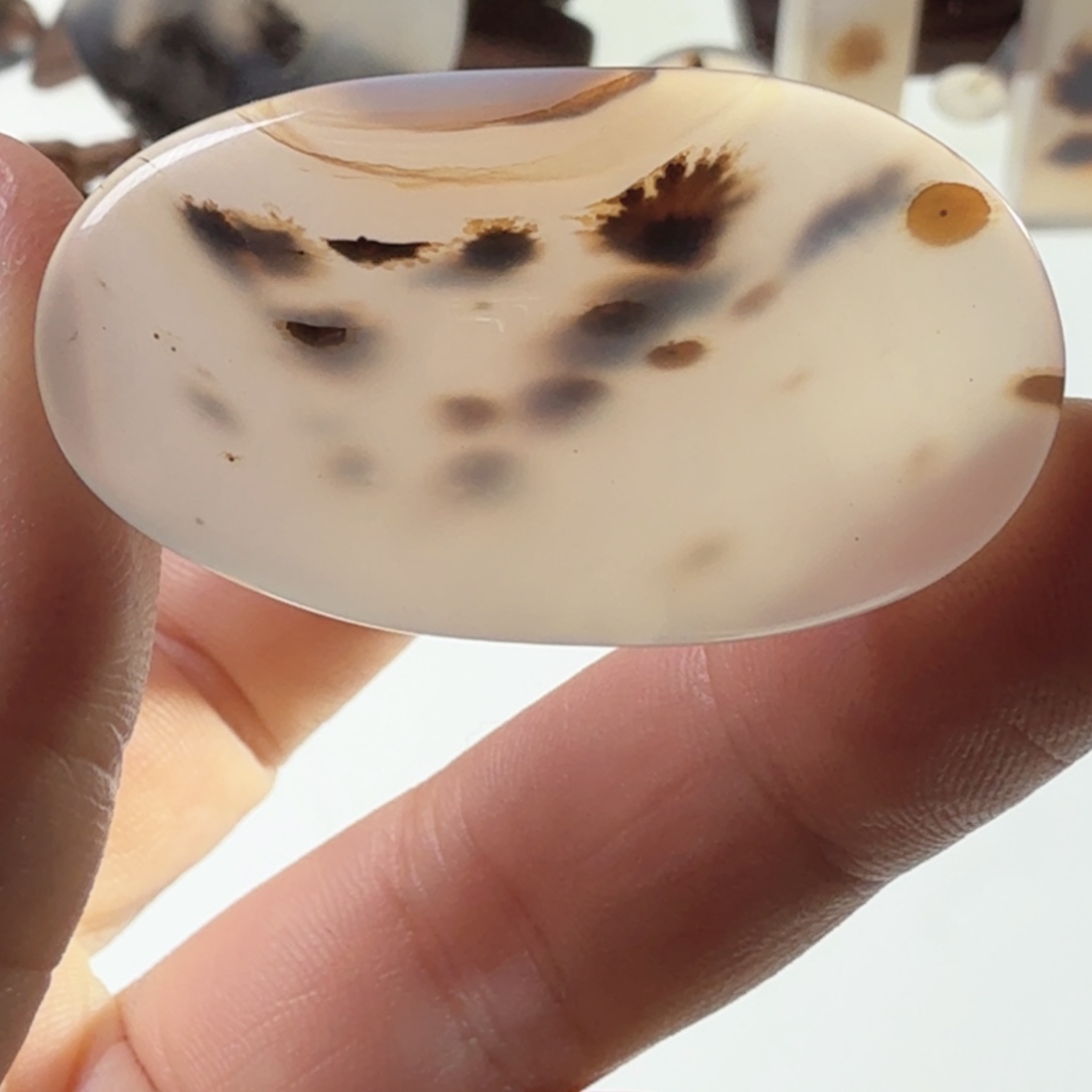 未镶嵌玛瑙/玉髓珠宝半成品