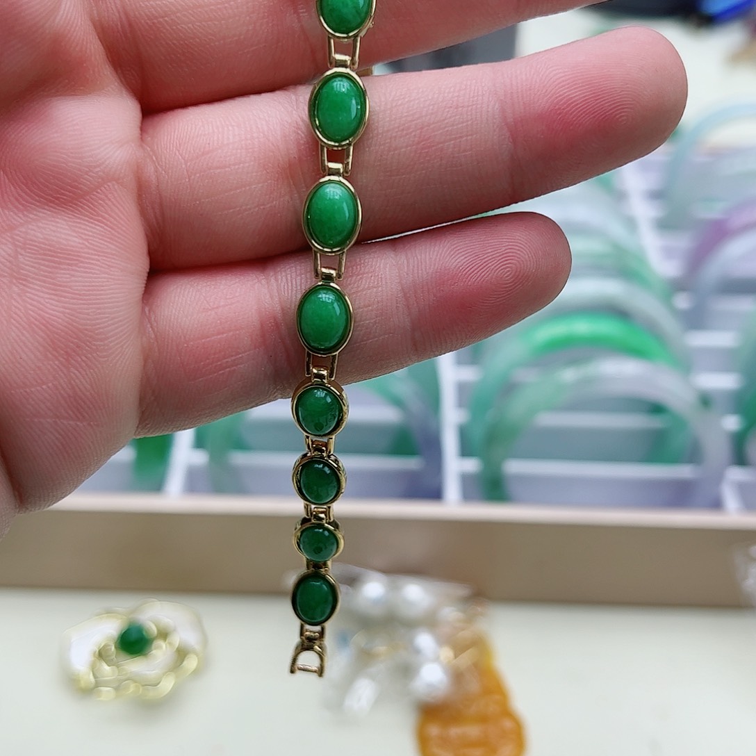 翡翠吊坠(赠链)银S925镶嵌