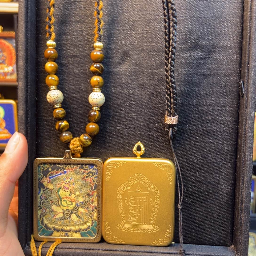 等***.吊坠单面不动明王q9