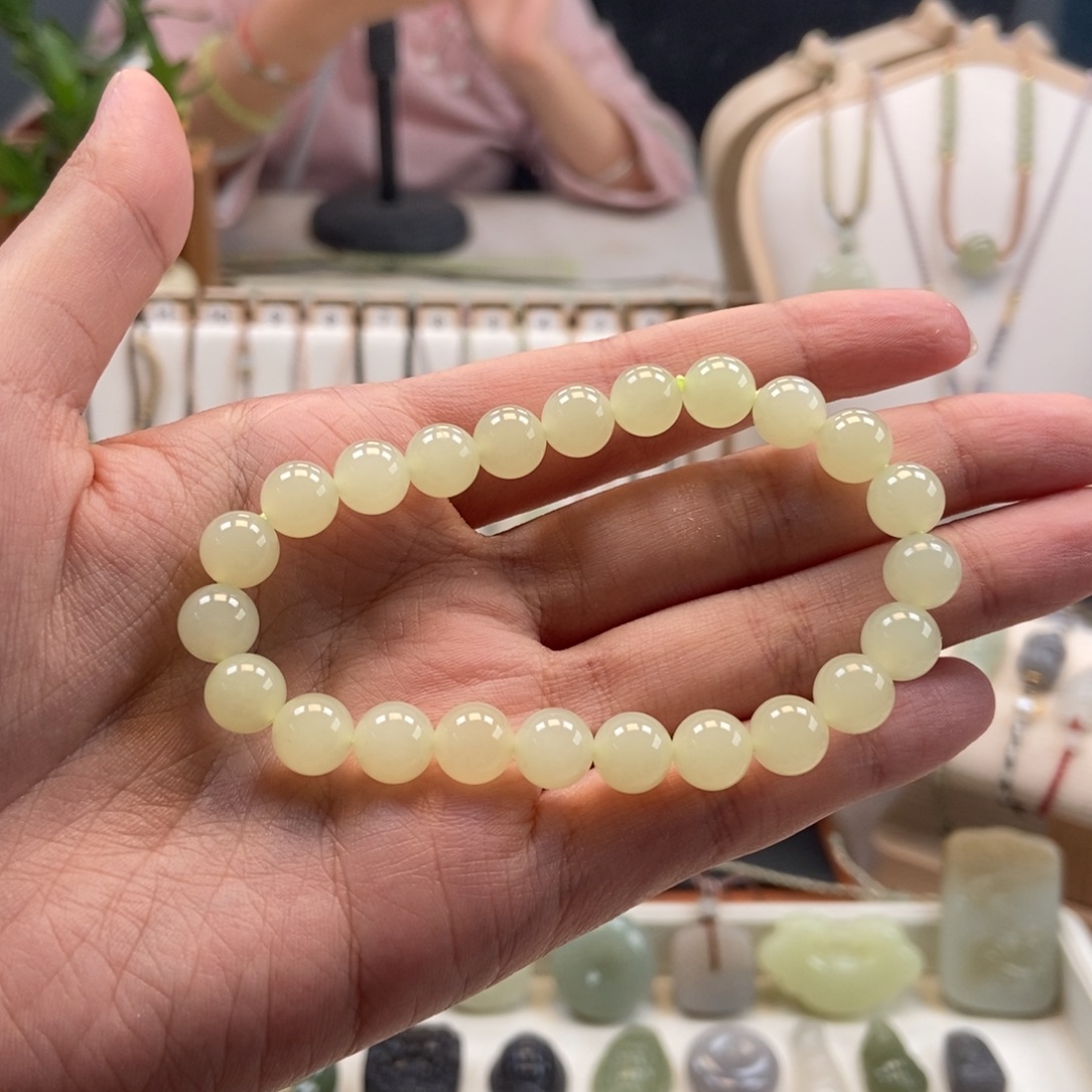 y***.和田玉未镶嵌手串