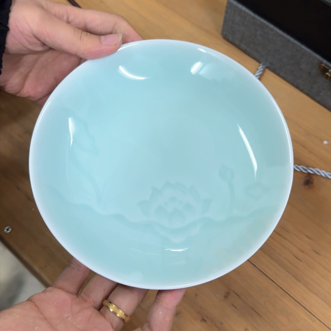 龙泉青瓷茶具微瑕6627