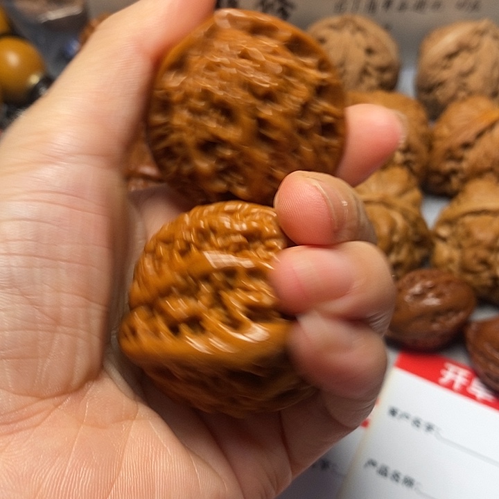 吊坠文玩核桃霞云岭