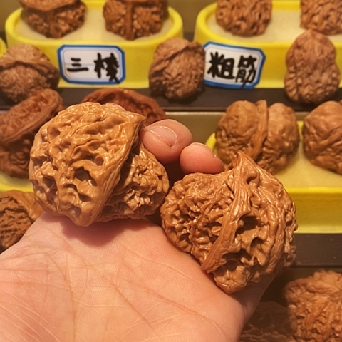 吊坠文玩核桃抱子蛇