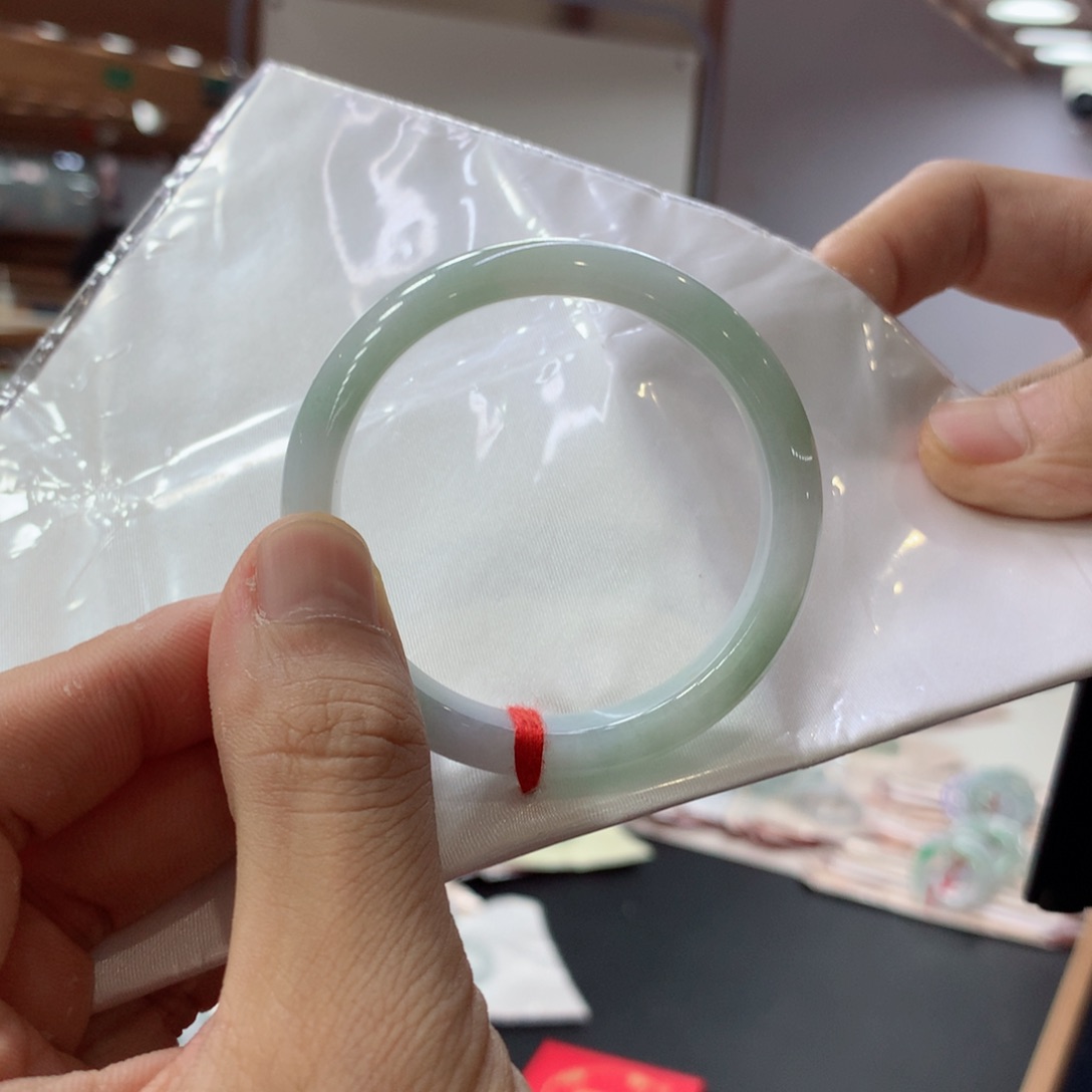 未镶嵌手镯翡翠买断