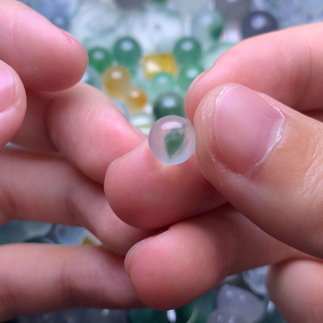 定制翡翠未镶嵌珠子