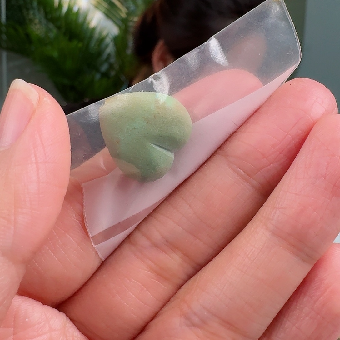 绿松石珠宝奇石未镶嵌是**呀