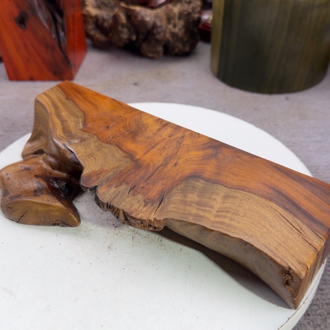 大果紫檀（缅甸花梨）沿***开