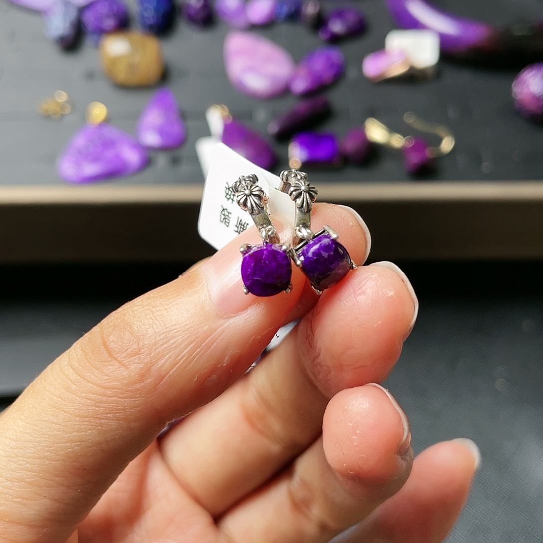 苏纪石（舒俱来）耳钉银S925镶嵌