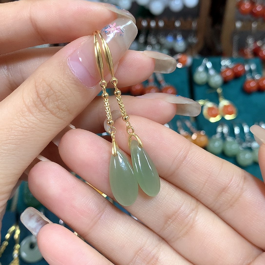 和田玉耳饰银S925镶嵌水滴