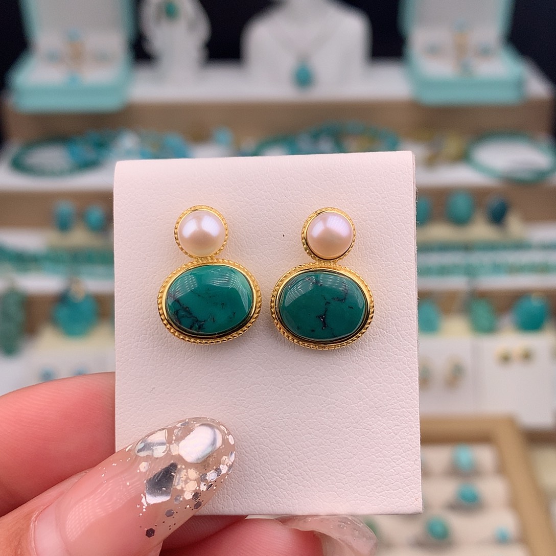 绿松石未镶嵌耳饰