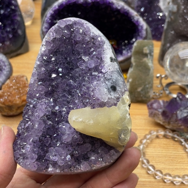 紫晶方解石未镶嵌