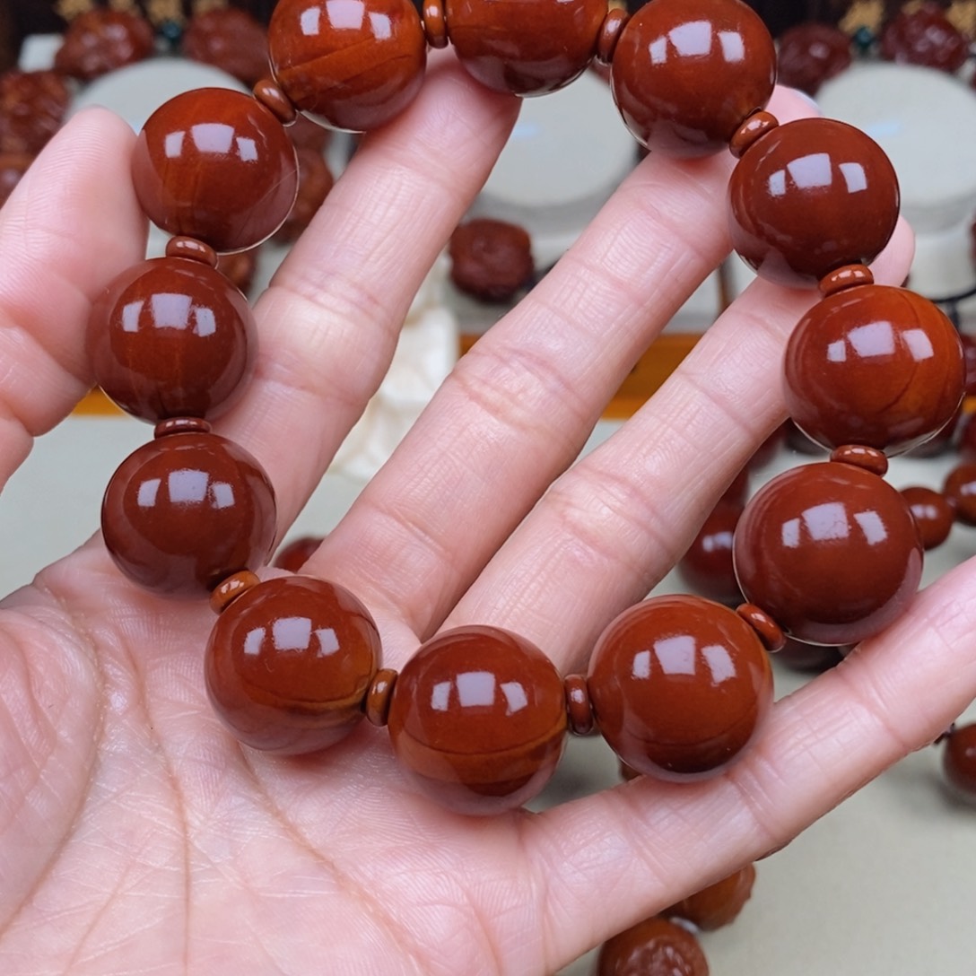 橄榄核吊坠2****光珠，