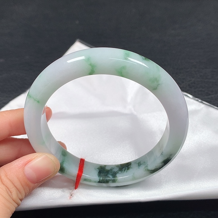 未镶嵌手镯翡翠60圈
