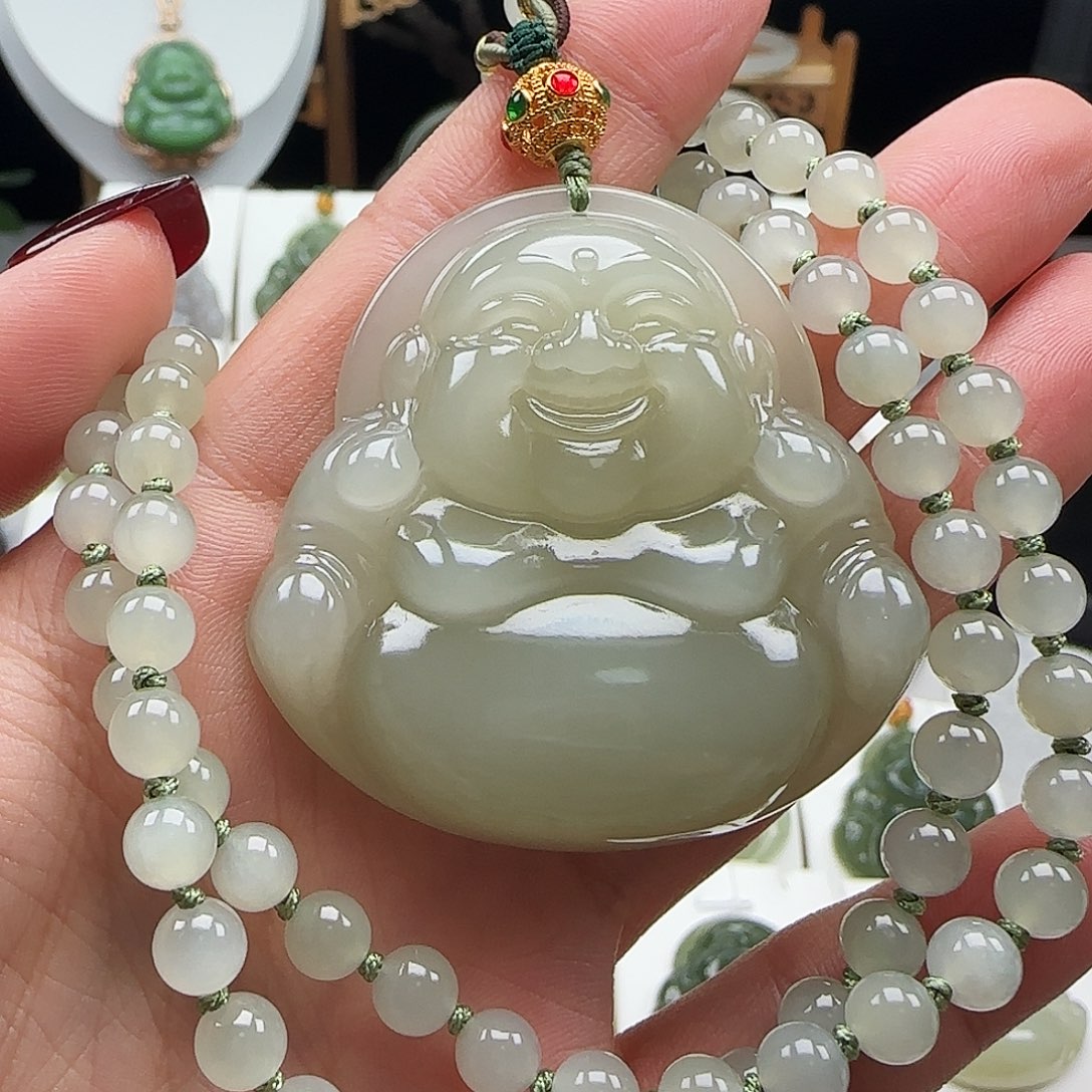 和田玉颈饰足金镶嵌50