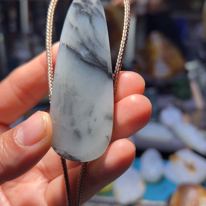 大***！和田玉未镶嵌车挂