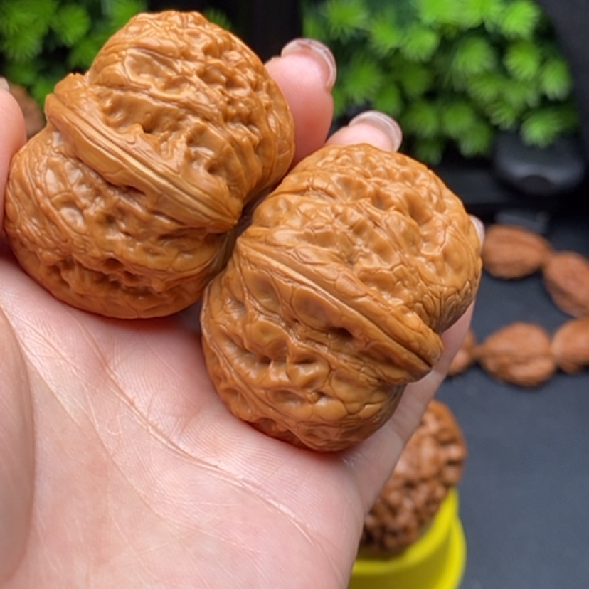 【闪购商品】文玩核桃把件卓****哥元宝